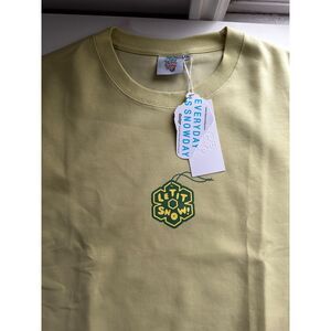 Snow Day - Snow Flake Tag T-shirt - 100% authentic - Yellow/green -High Quality